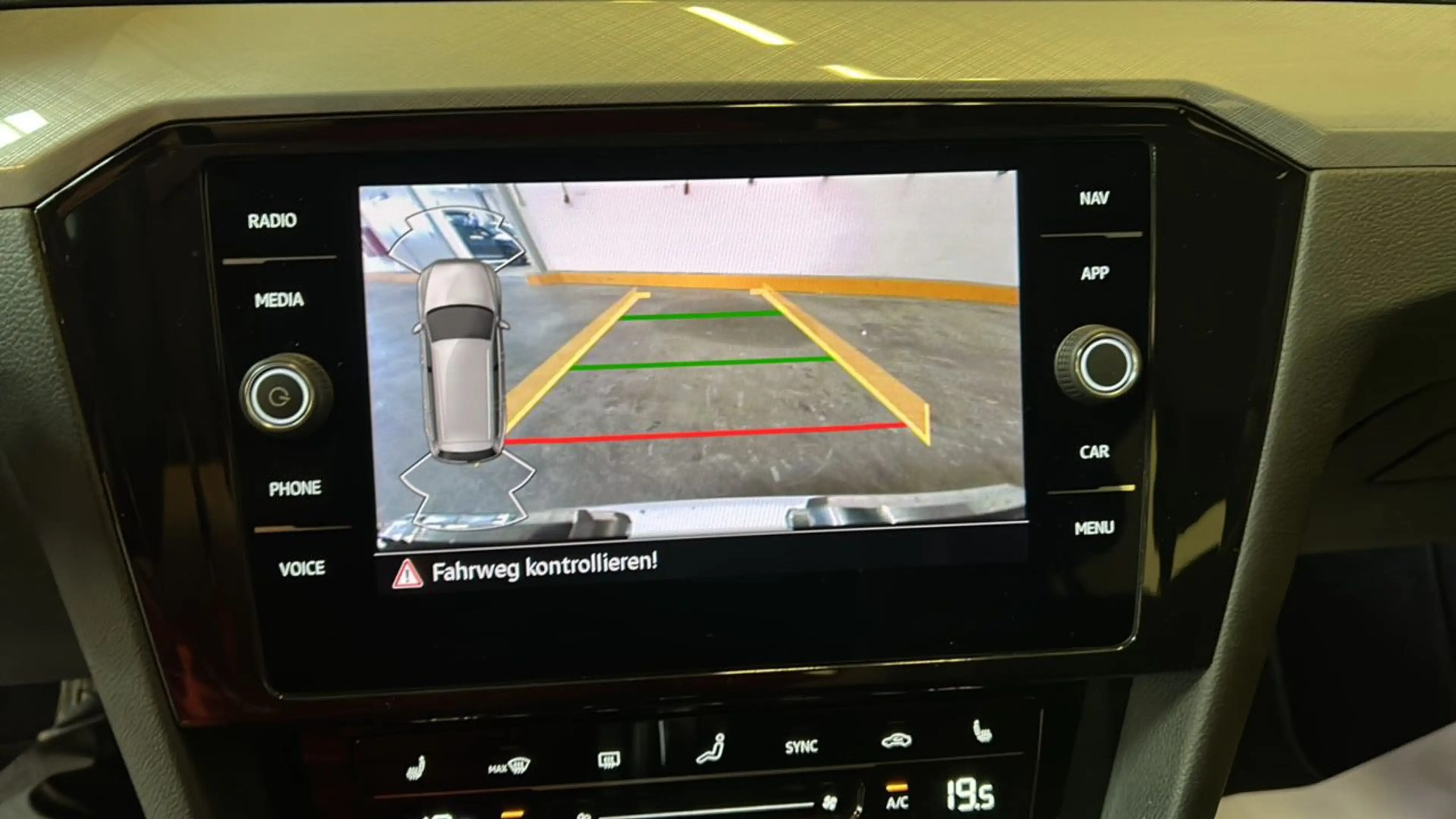 Volkswagen Passat Variant 2.0 TDI BMT/Start-Stopp Business LED*ACC*NAVI*SHZ — photo 10