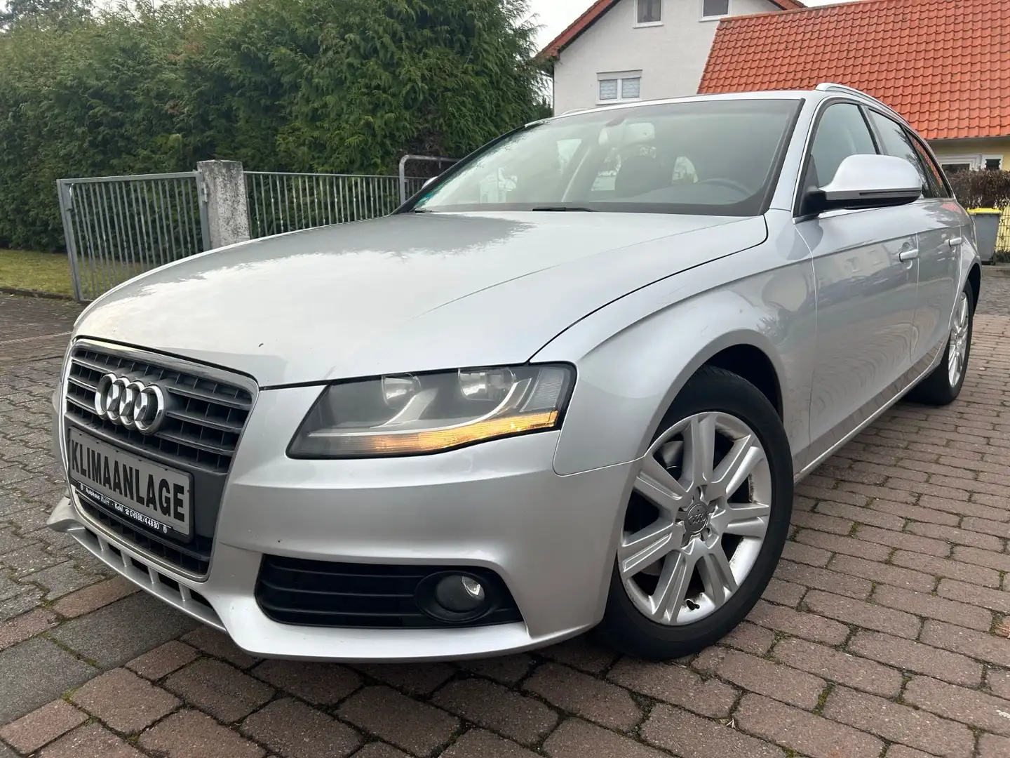 Audi A4 Avant 1,8*Klima*SHZ*PDC*Tempomat* Silber - 1