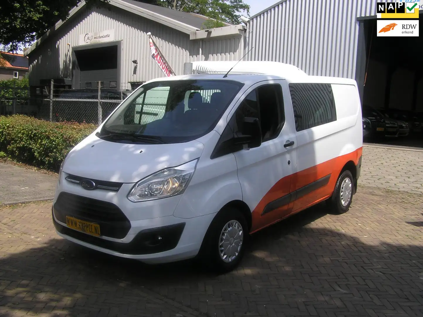 Ford Transit Custom 270 2.2 TDCI L1H1 Trend dubbele cabine nap airco A Wit - 1