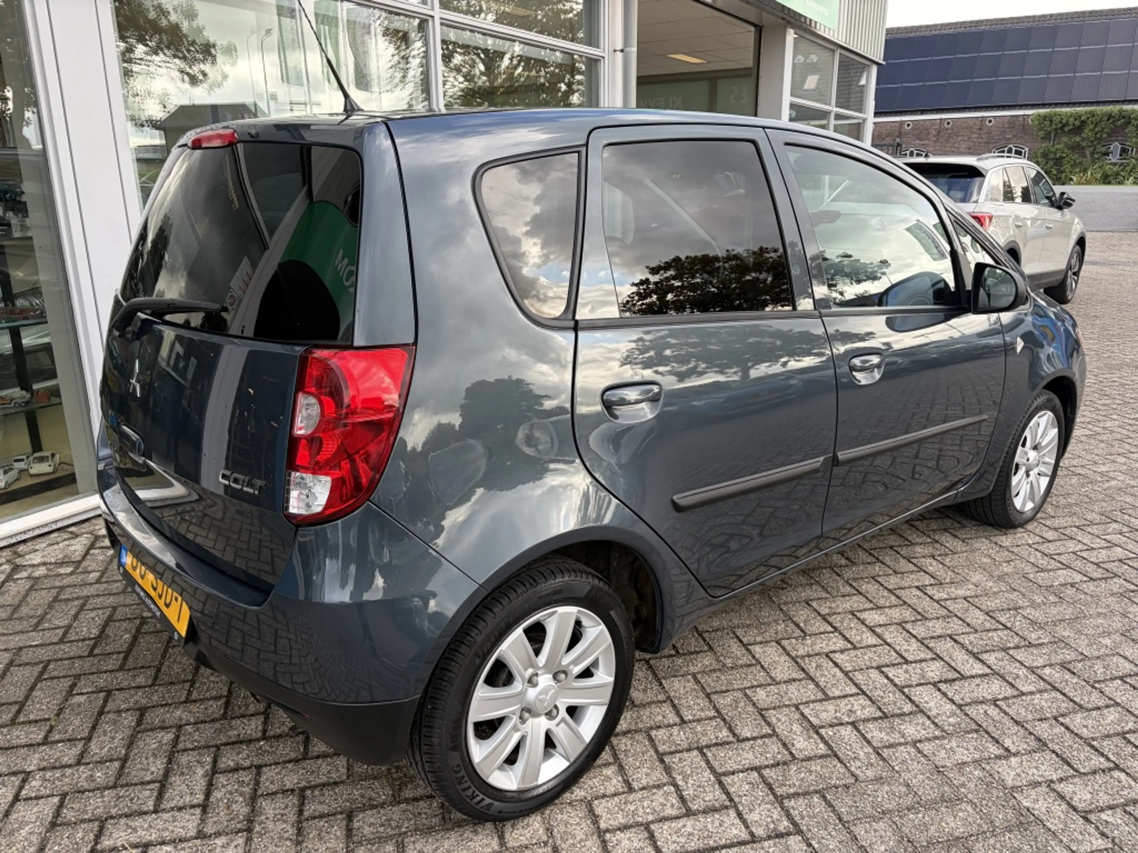 Mitsubishi Colt 1.3 Edition Two — photo 6