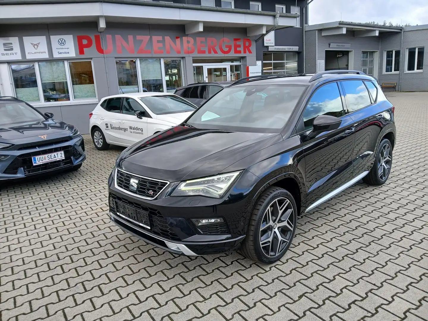 SEAT Ateca FR 1.5 TSI ACT DSG 4Drive Zwart - 1