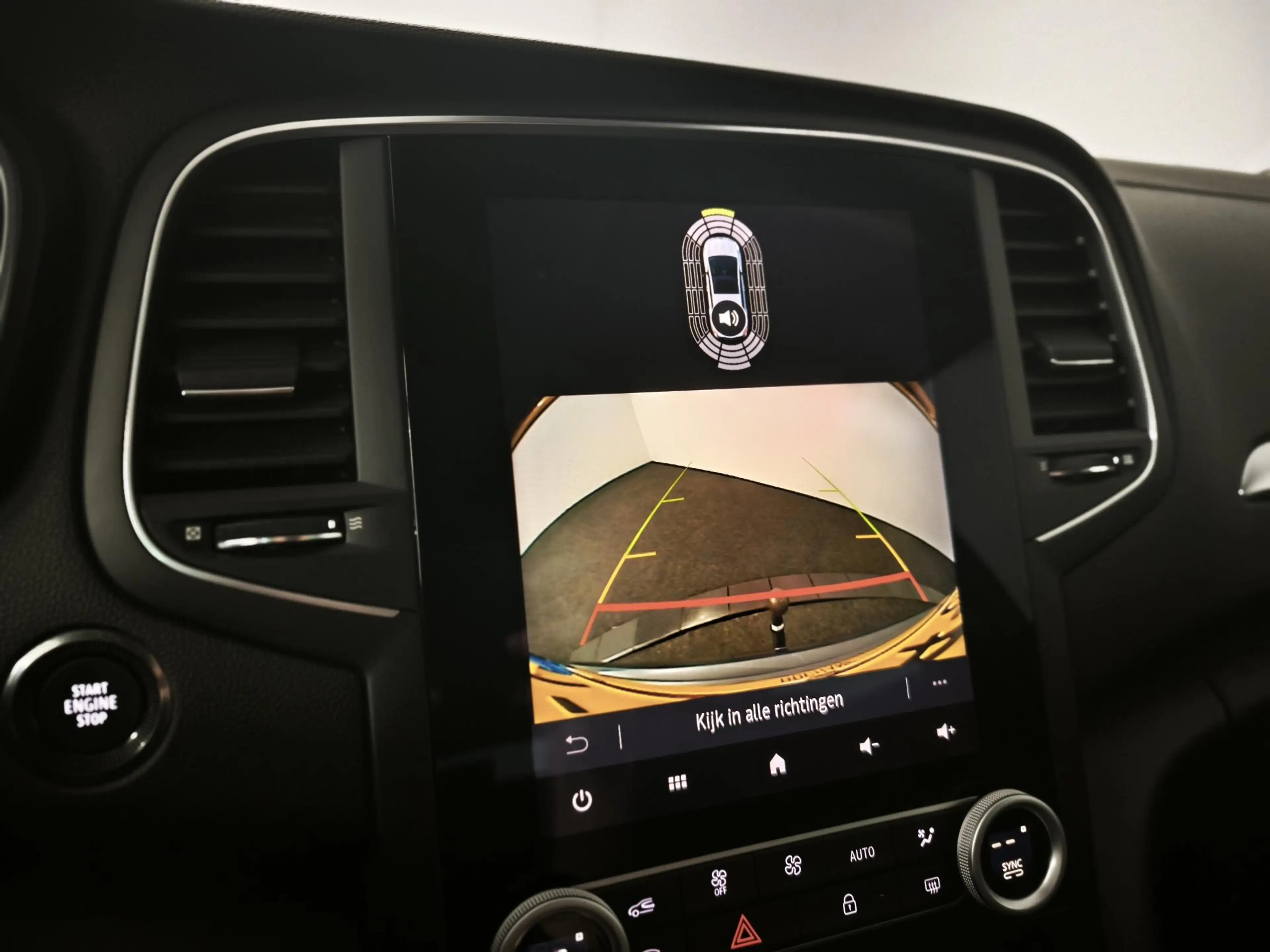 Renault Megane Estate 1.3 TCe 140 Techno Automaat | Navigatie | C — photo 6