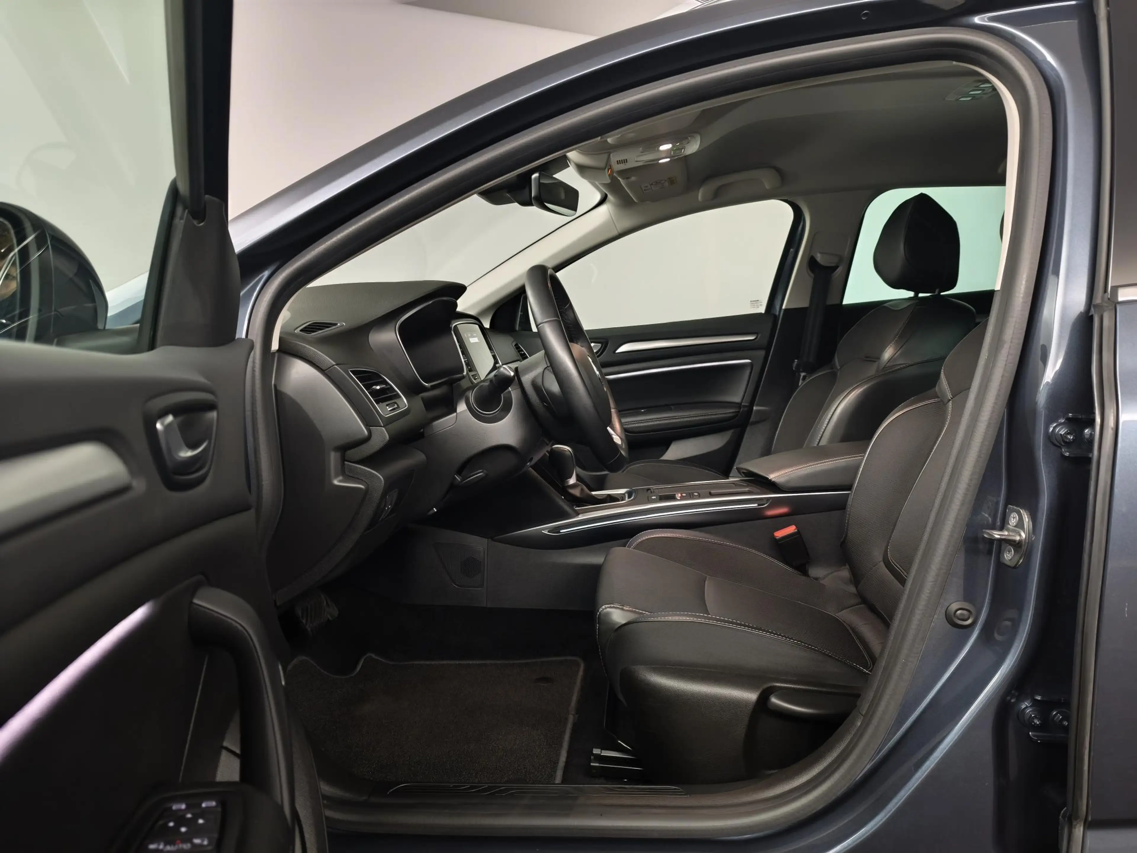 Renault Megane Estate 1.3 TCe 140 Techno Automaat | Navigatie | C — photo 25