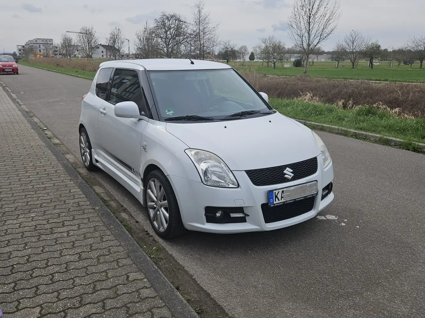 Suzuki Swift 1.6 Sport Weiß - 1