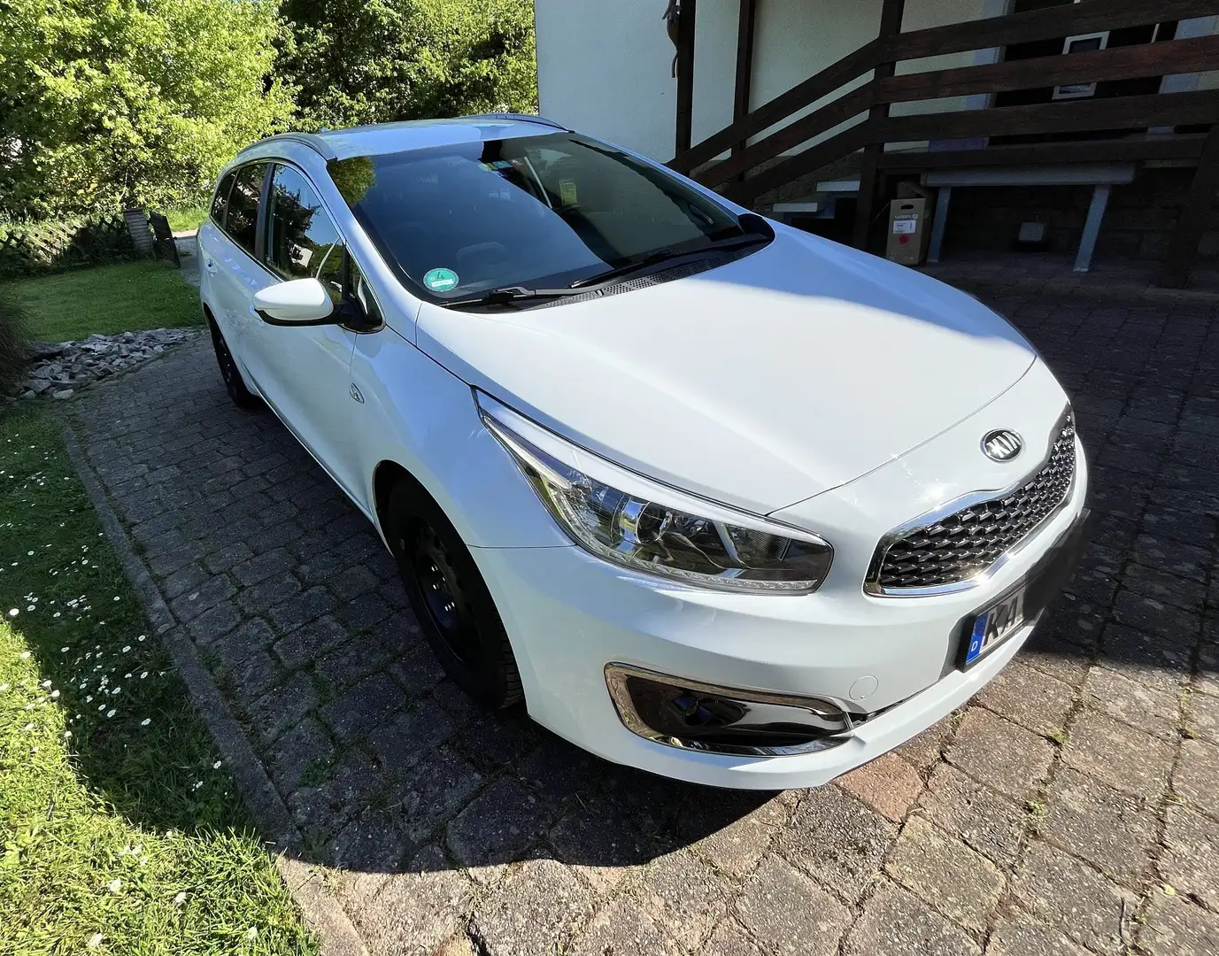Kia Ceed SW / cee'd SW Ceed 1.0 T-GDI SW ISG Dream-Team Edition Weiß - 2