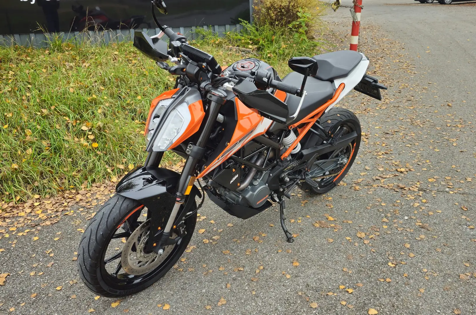 KTM 125 Duke Orange - 2