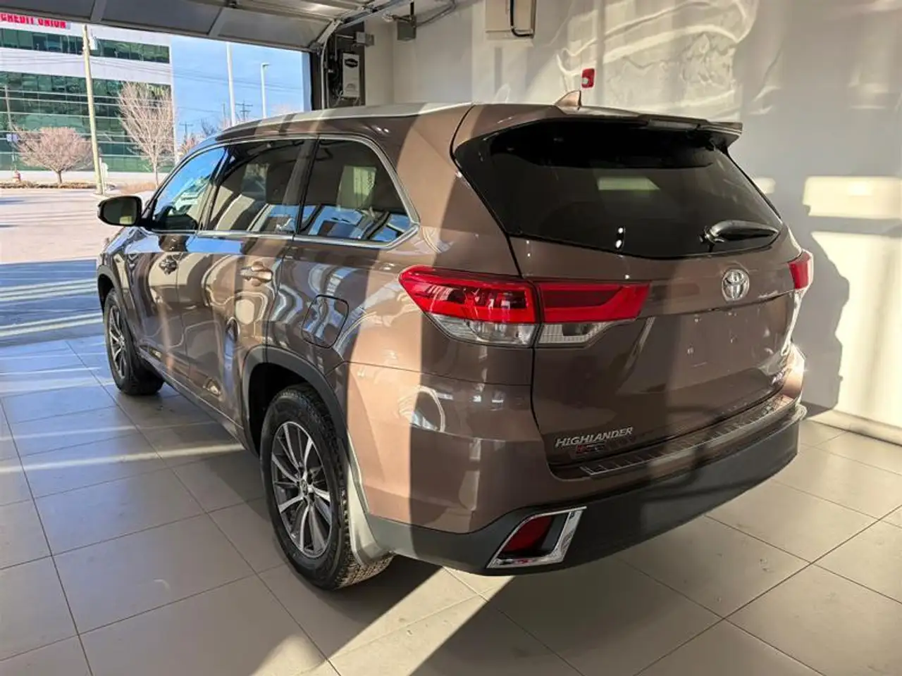 Toyota Highlander снимка Toyota Highlander