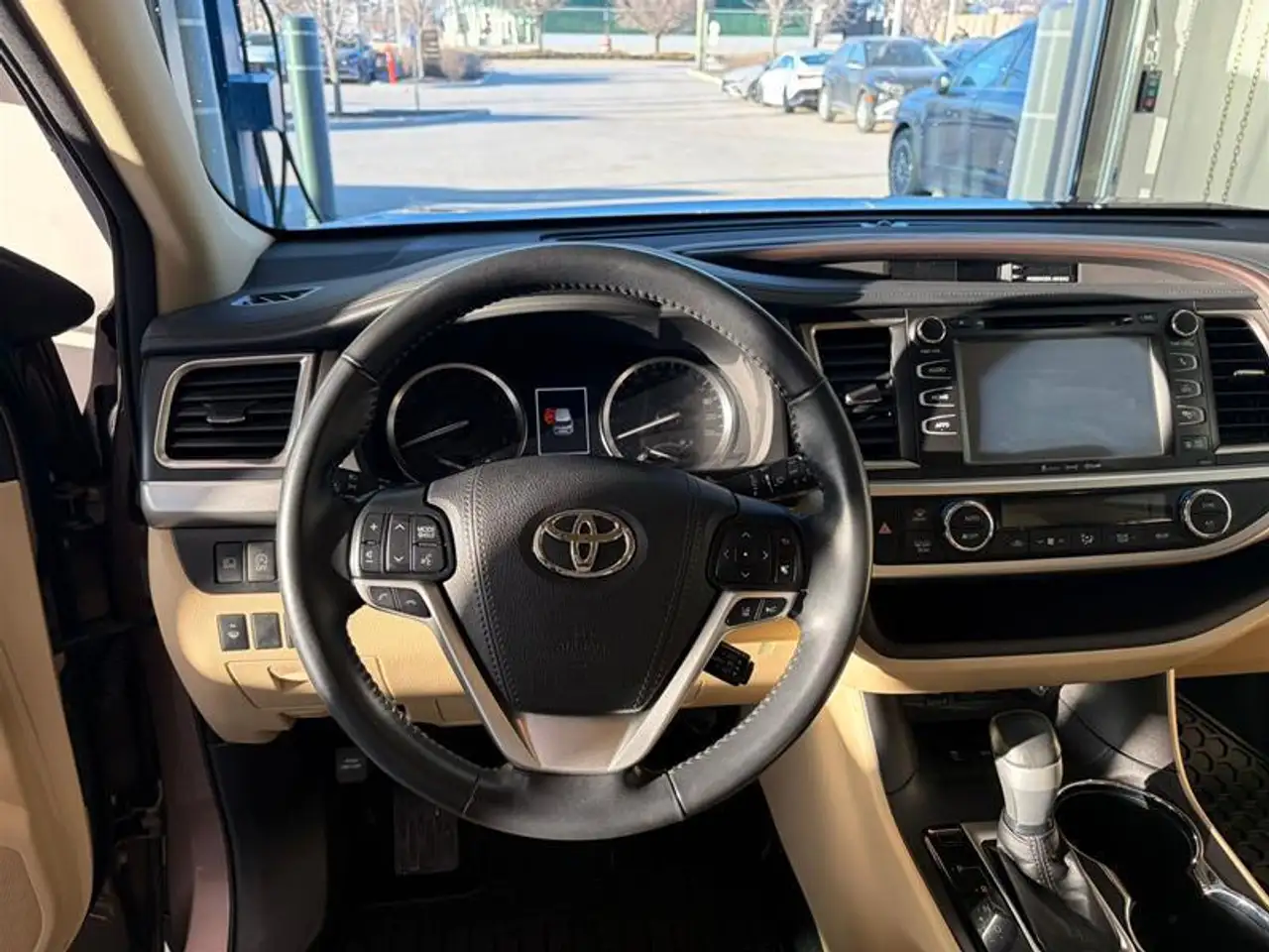 Toyota Highlander снимка Toyota Highlander
