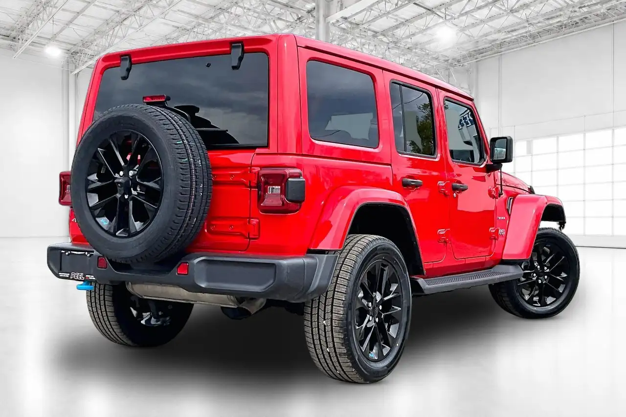 Jeep Wrangler снимка Jeep Wrangler