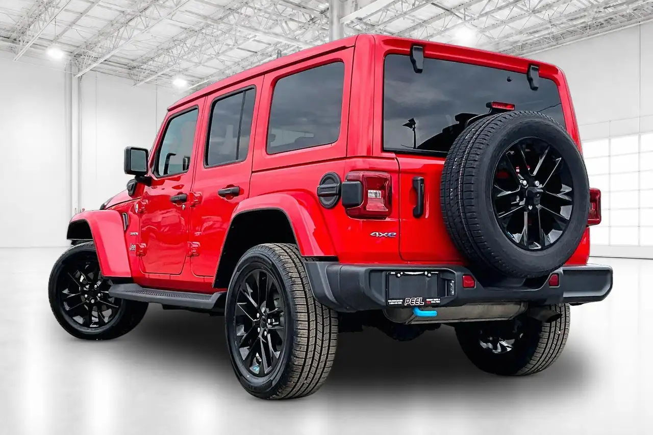 Jeep Wrangler снимка Jeep Wrangler