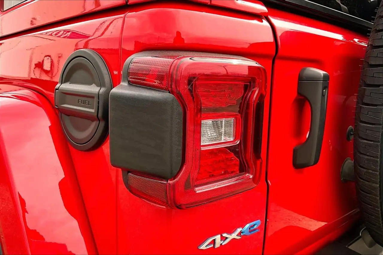 Jeep Wrangler снимка Jeep Wrangler
