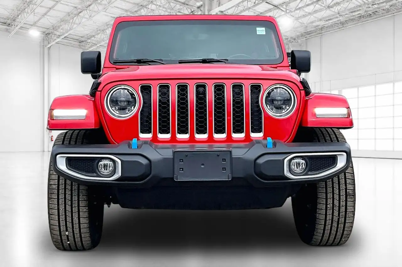 Jeep Wrangler снимка Jeep Wrangler