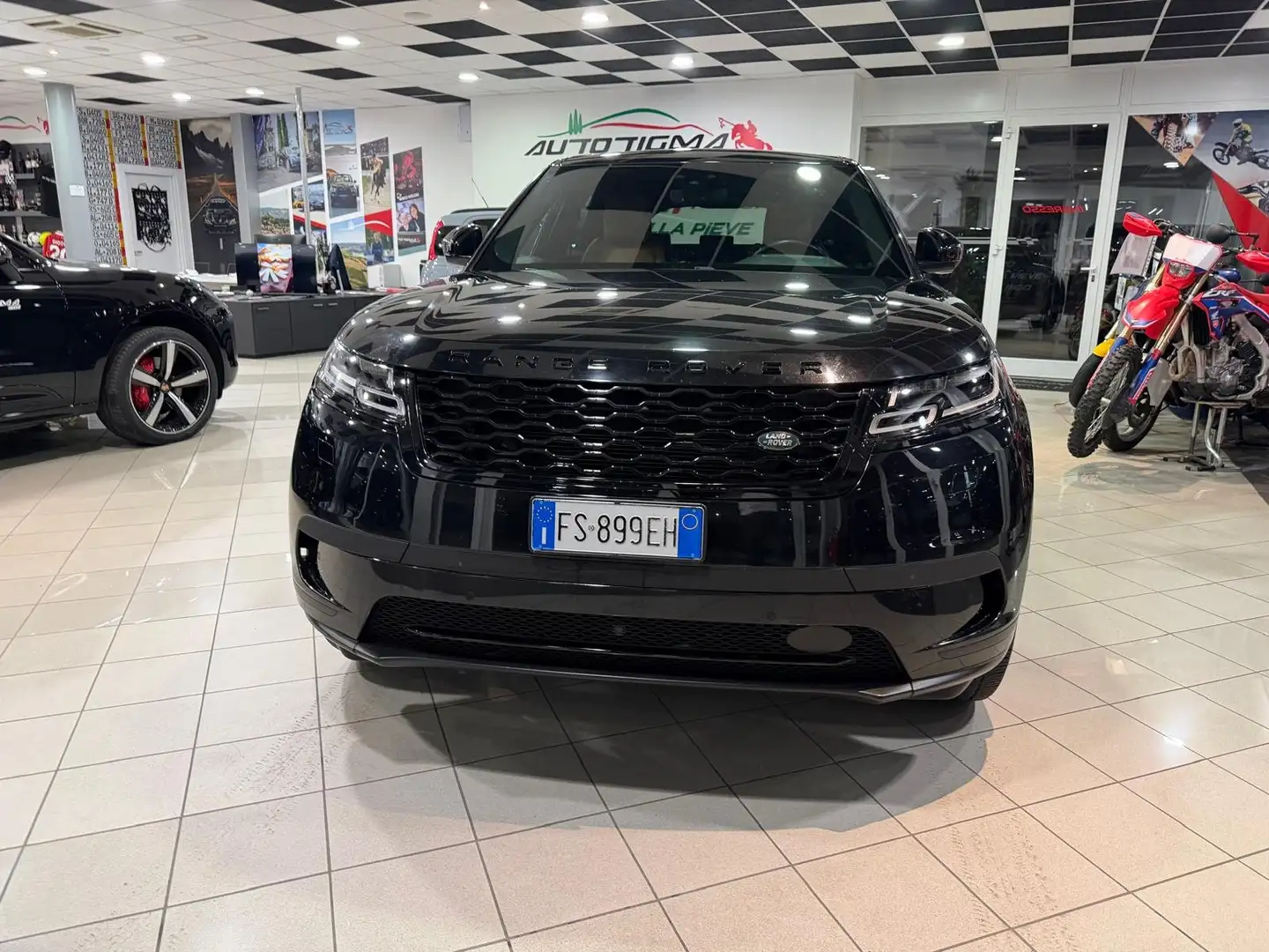 Land Rover Range Rover Velar Range Rover Velar 2017 2.0d i4 HSE 240cv auto my19 Nero - 2