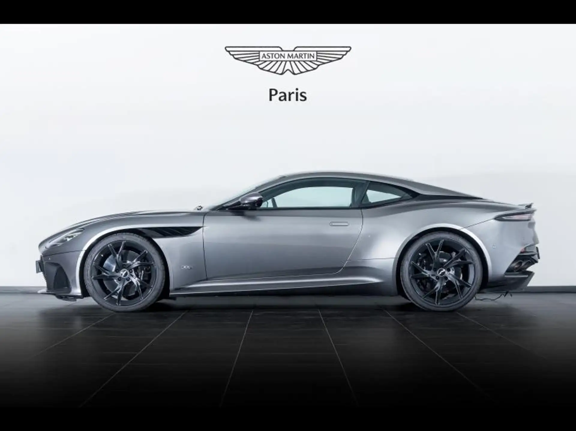 애스턴마틴 DBS Coupe 2018 은색 사진 8