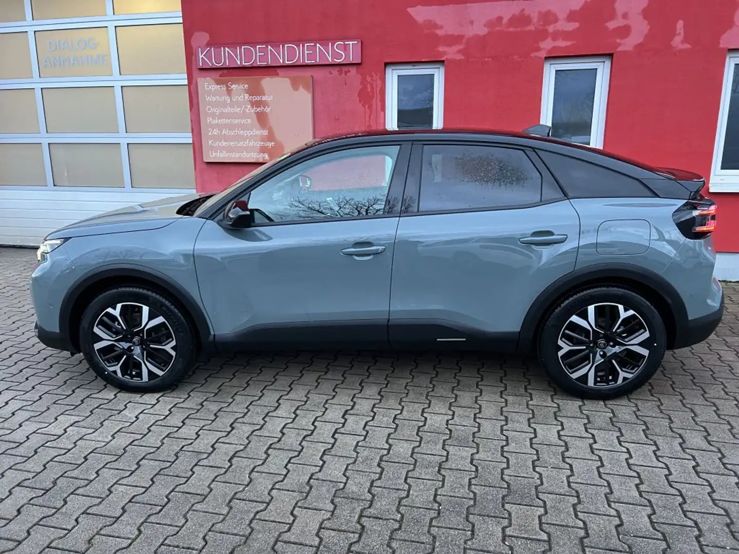 Citroen C4 e-C4 156 MAX (B) Green - 2