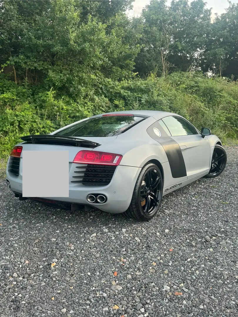 Audi R8 4.2 FSI quattro R tronic - 2