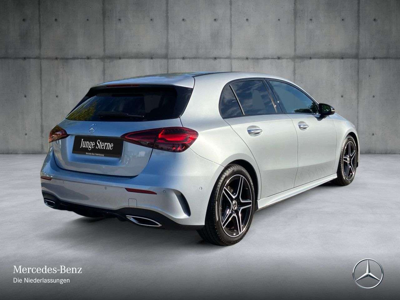 Mercedes-Benz A 220