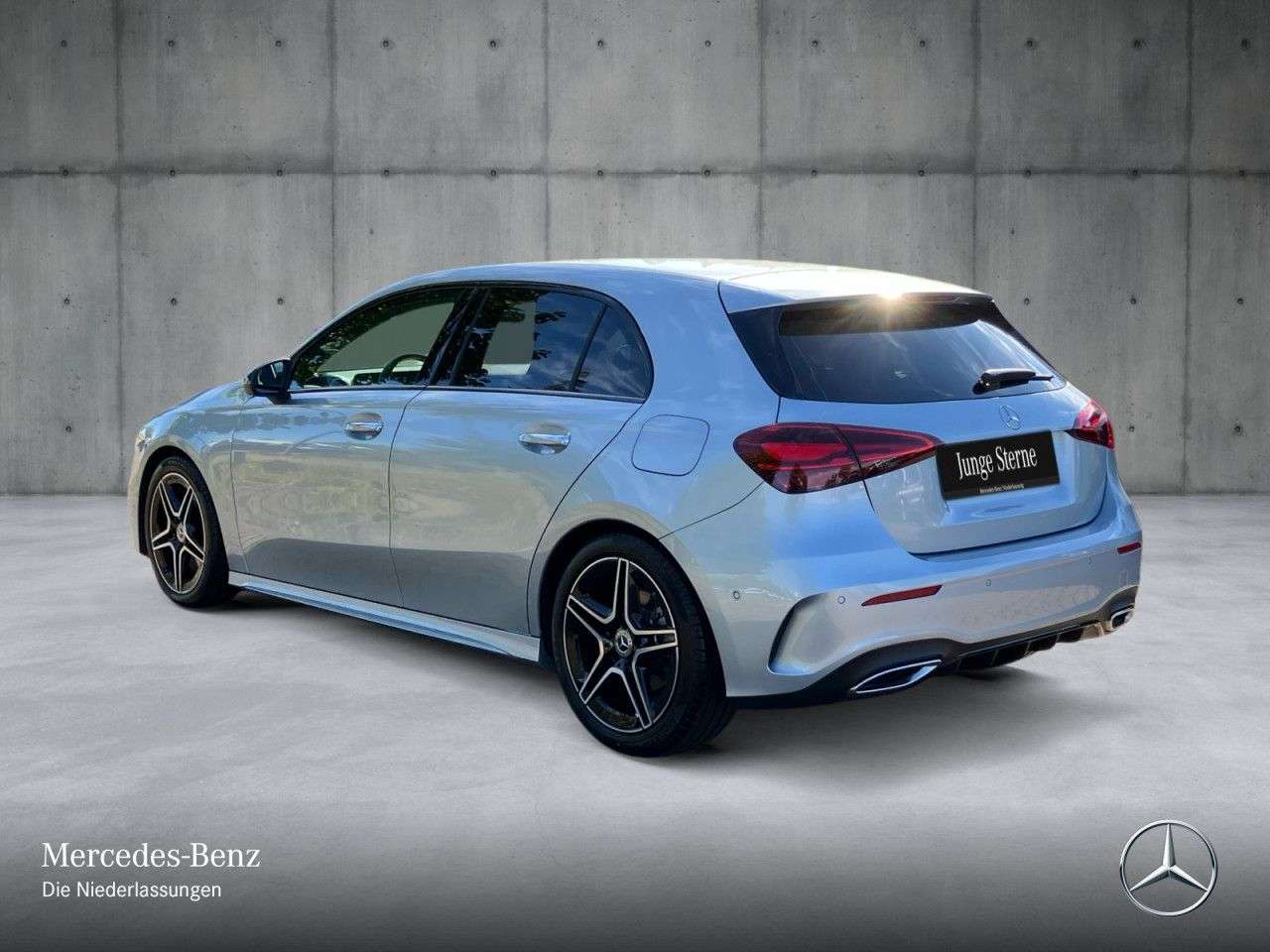 Mercedes-Benz A 220