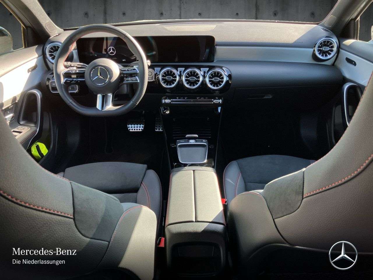Mercedes-Benz A 220