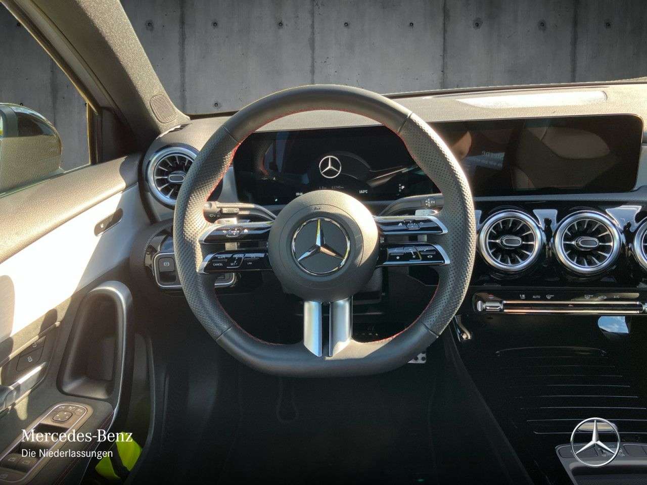 Mercedes-Benz A 220