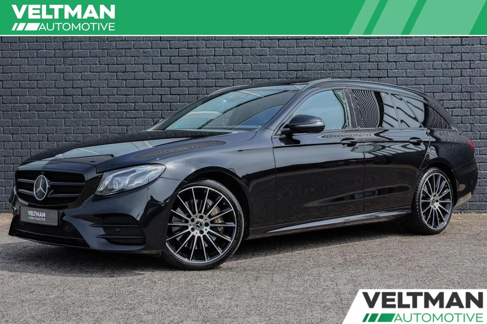 Mercedes-Benz E 400 Estate 4MATIC AMG LINE PANO TREKHAAK LUCHTVERING D Zwart - 1