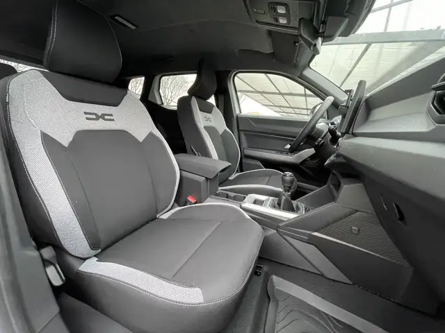 Dacia Duster view 13