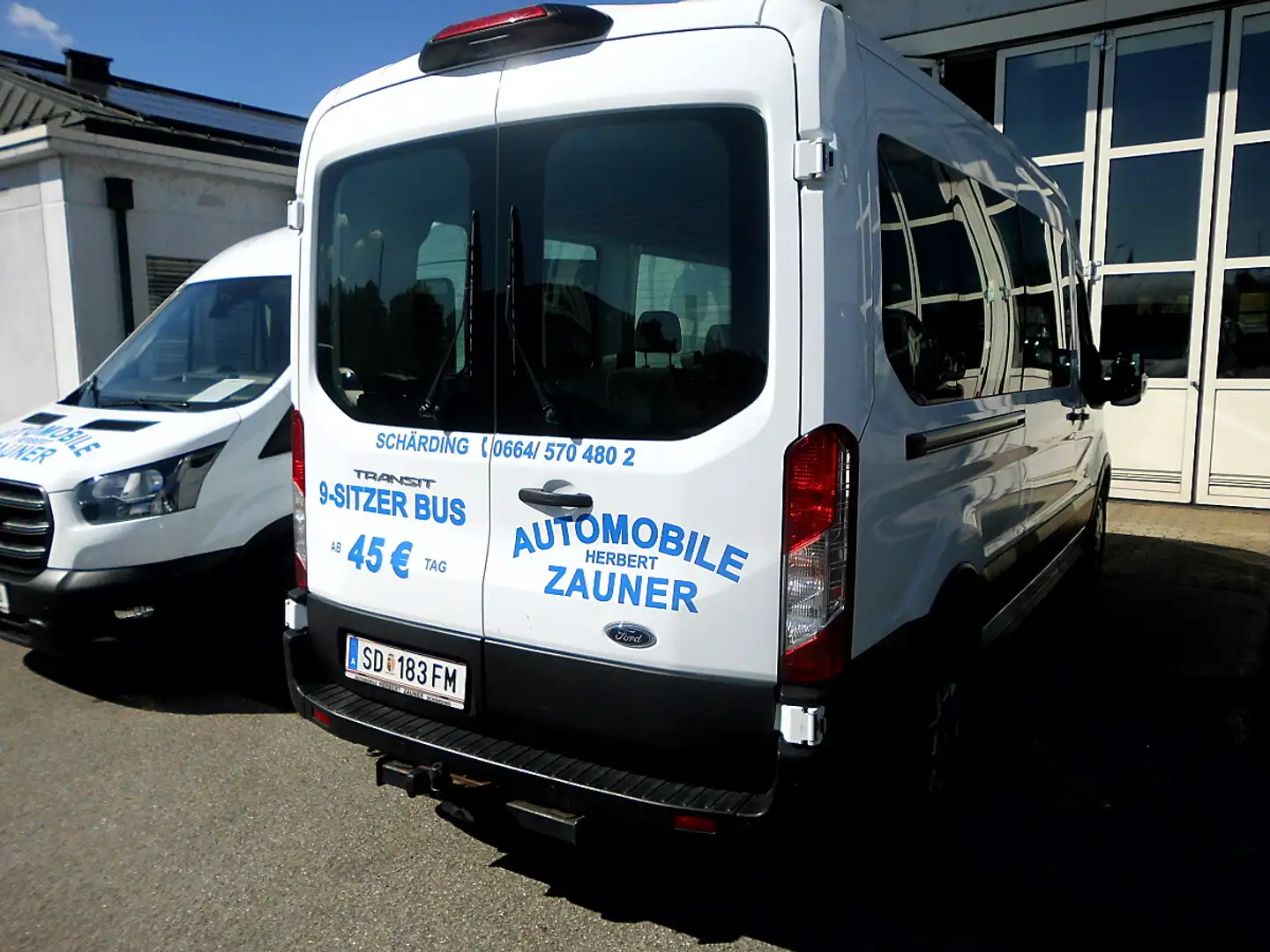 Ford Transit Variobus 2,0 EcoBlue L3H2 350 Trend Weiß - 2