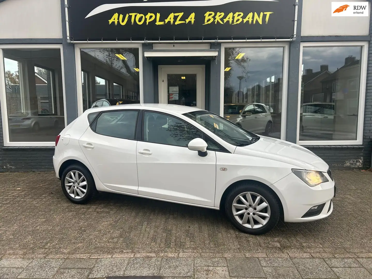 SEAT Ibiza 1.2 TSI / CLIMAT / CRUISE/ AUX / Weiß - 1