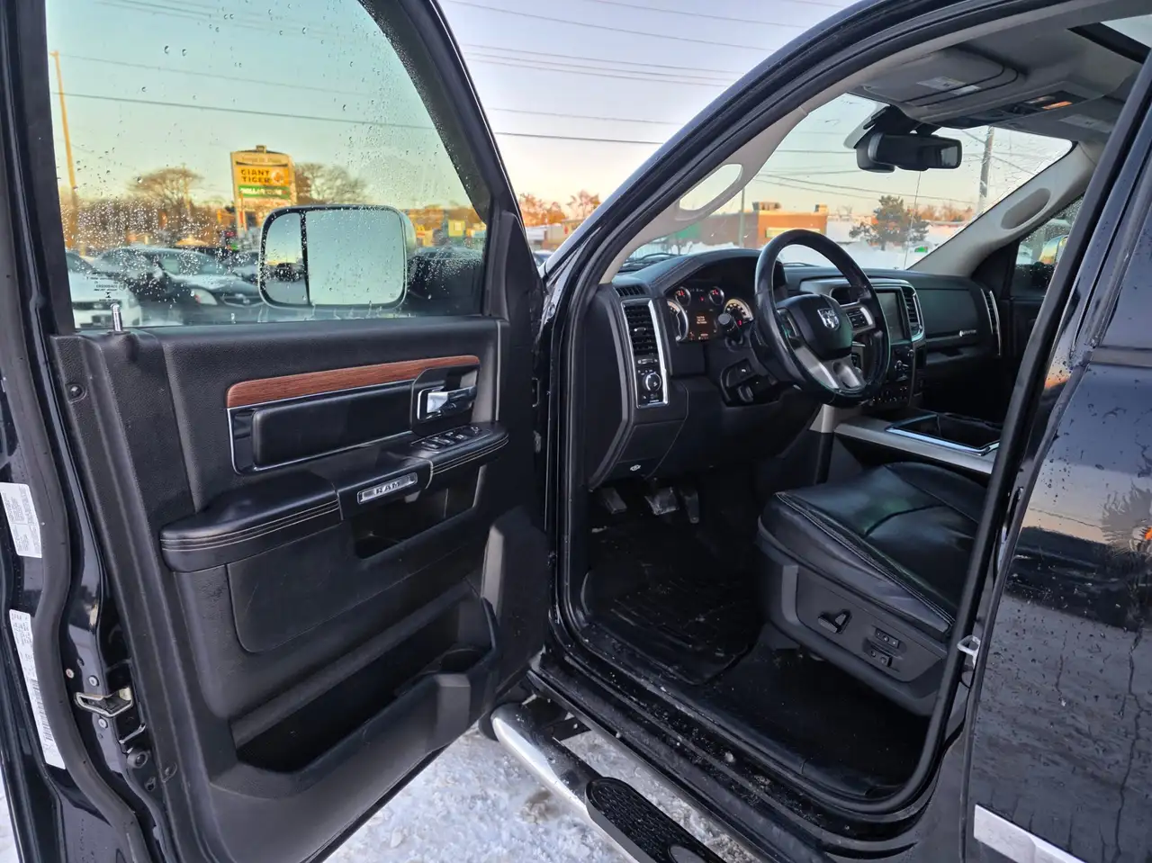 RAM 1500 photo RAM 1500