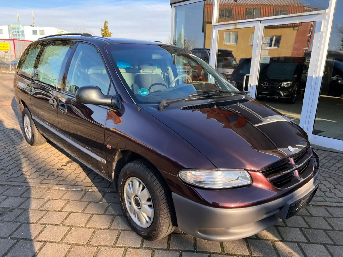 Chrysler Grand Voyager Bestattungswagen Braun - 2