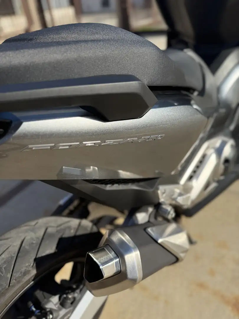 Honda Forza 750 urban - 1