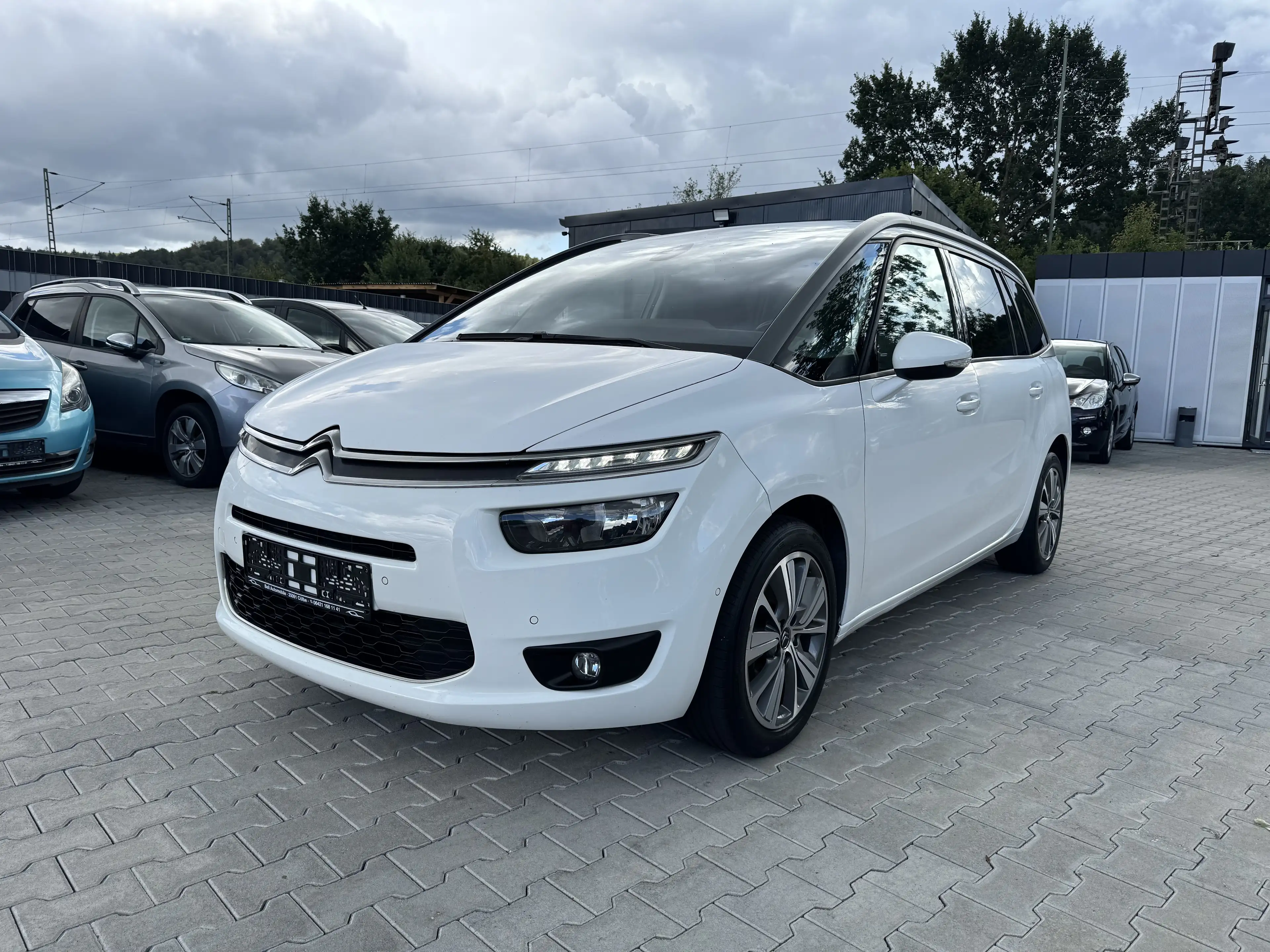 Citroen Grand C4 SpaceTourer Selection 2,0 Blue-HDi 110 kW /Navi / Rü-Kamera