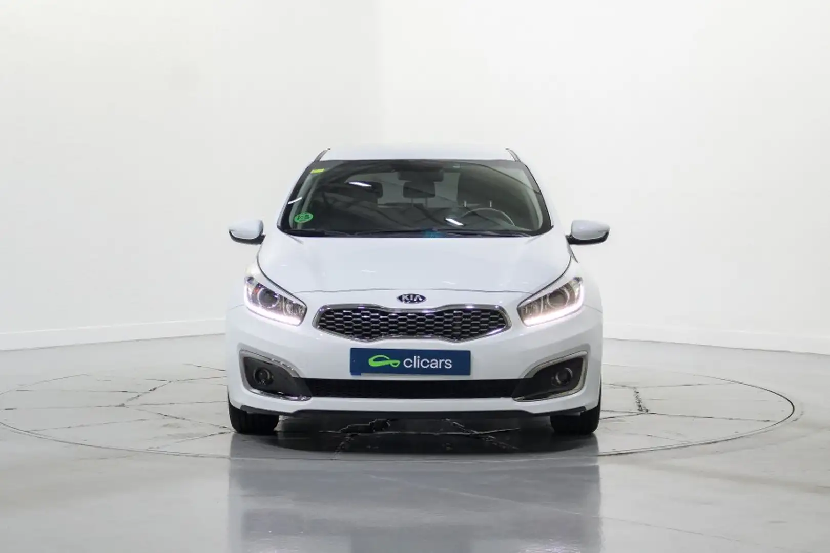 Kia Ceed / cee'd 1.6CRDI VGT Drive 136 Blanco - 2