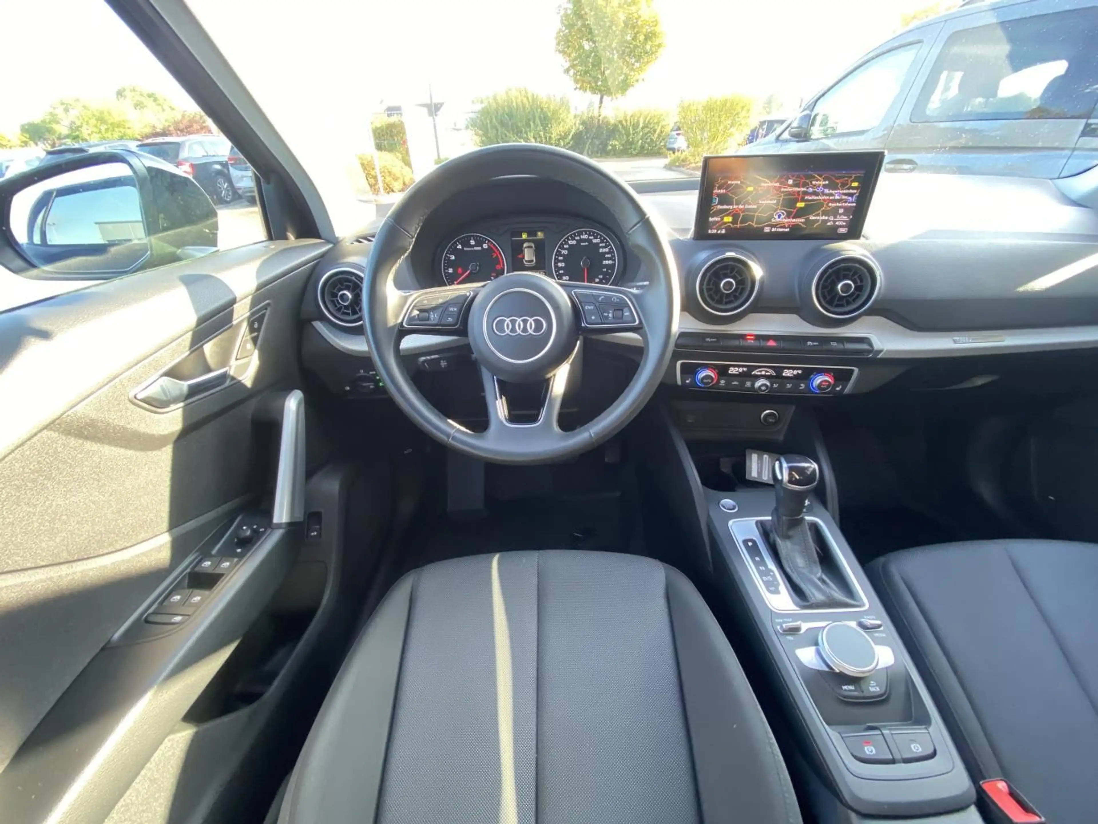 Audi Q2 35 1.5 TFSI S-tronic advanced NAVI+KAMERA+LED — photo 12