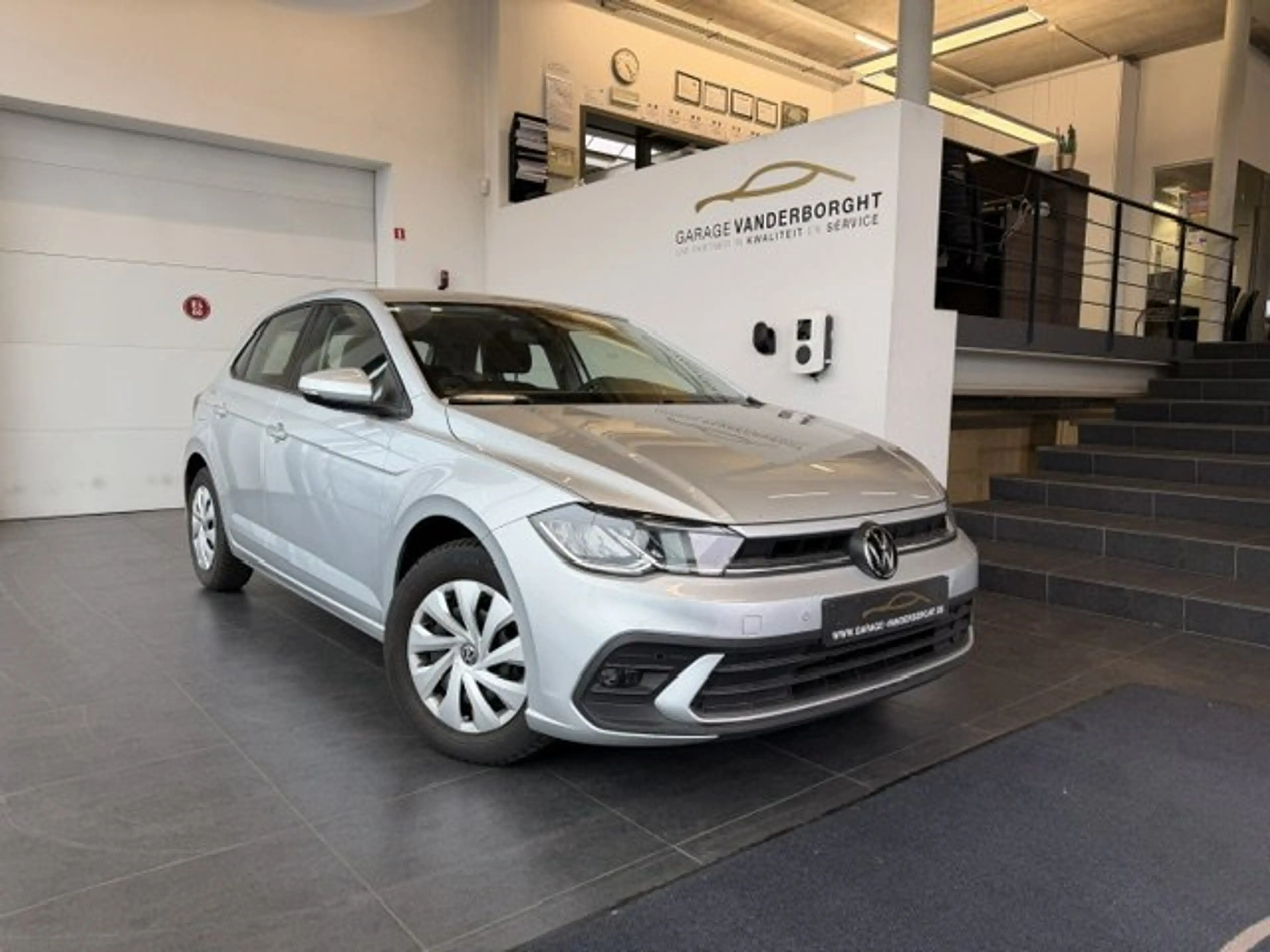 Volkswagen Polo LIFE BENZINE MET SLECHTS 33000KM!!!!