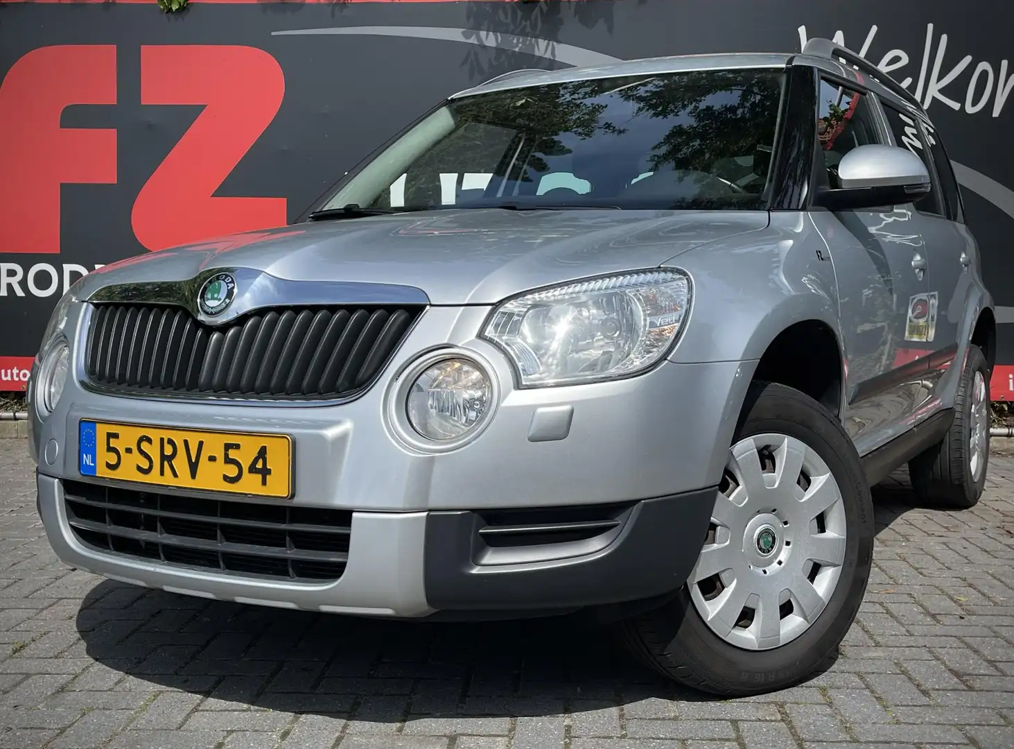 Skoda Yeti 1.2 TSI Sprint | 125.000 KM | Hoge instap | Grijs - 2