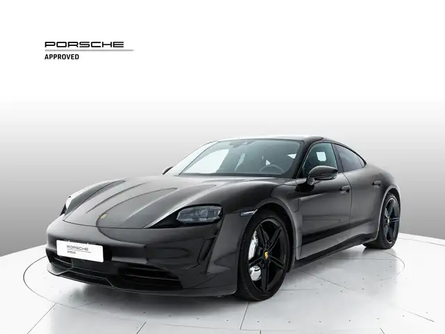 Porsche Taycan 4S Performance