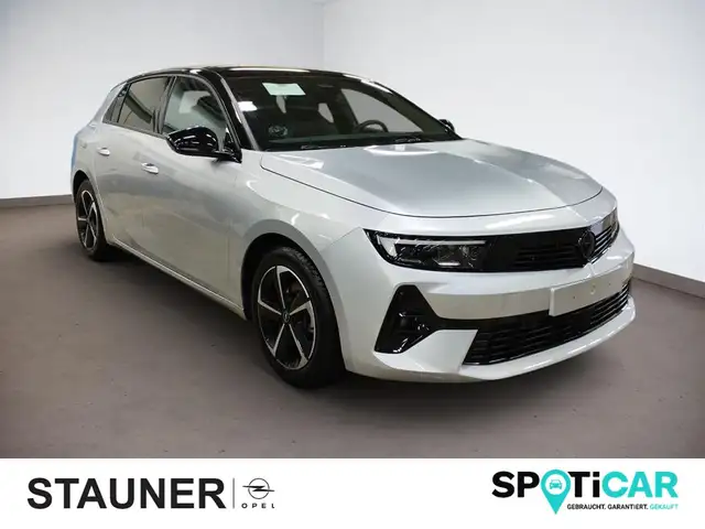 Opel Astra main image