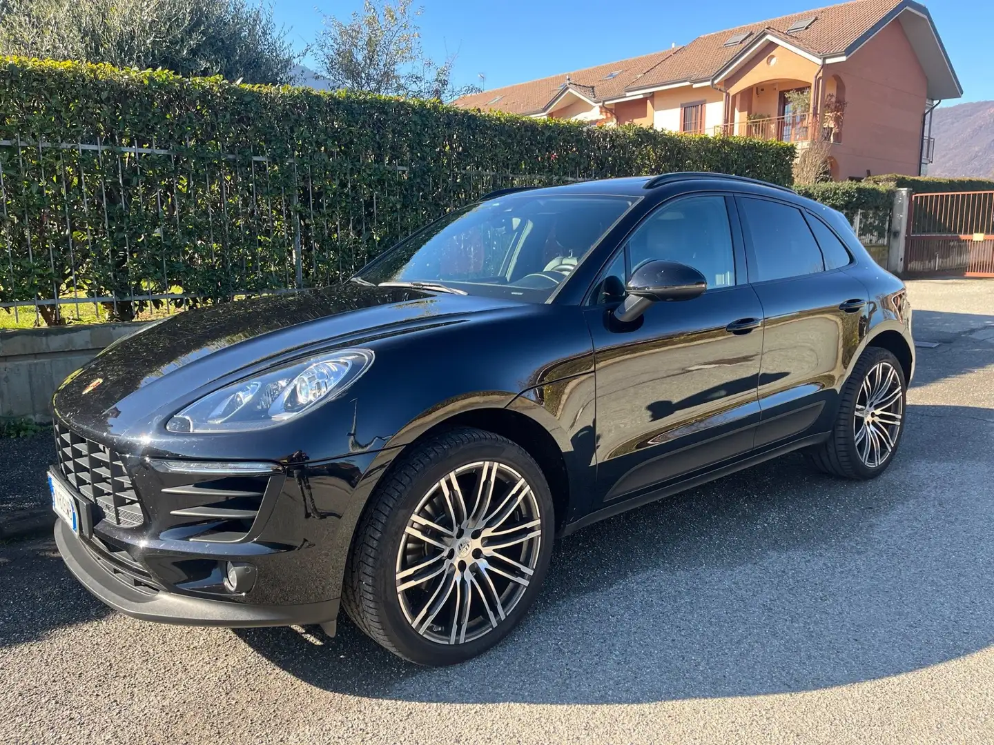 Porsche Macan 2.0 BENZINA 252 CV NO SUPERBOLLO Nero - 1