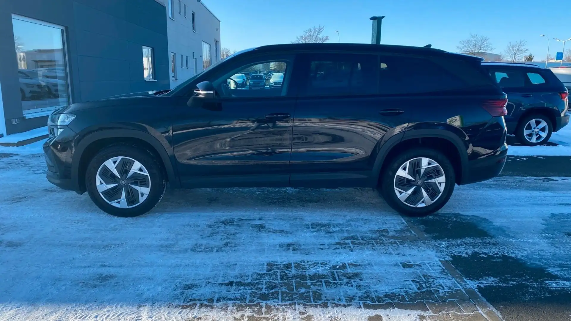 Skoda Kodiaq 1.5 TSI mHEV DSG AHK,MATRIX,KAMERA,KESSY Schwarz - 2