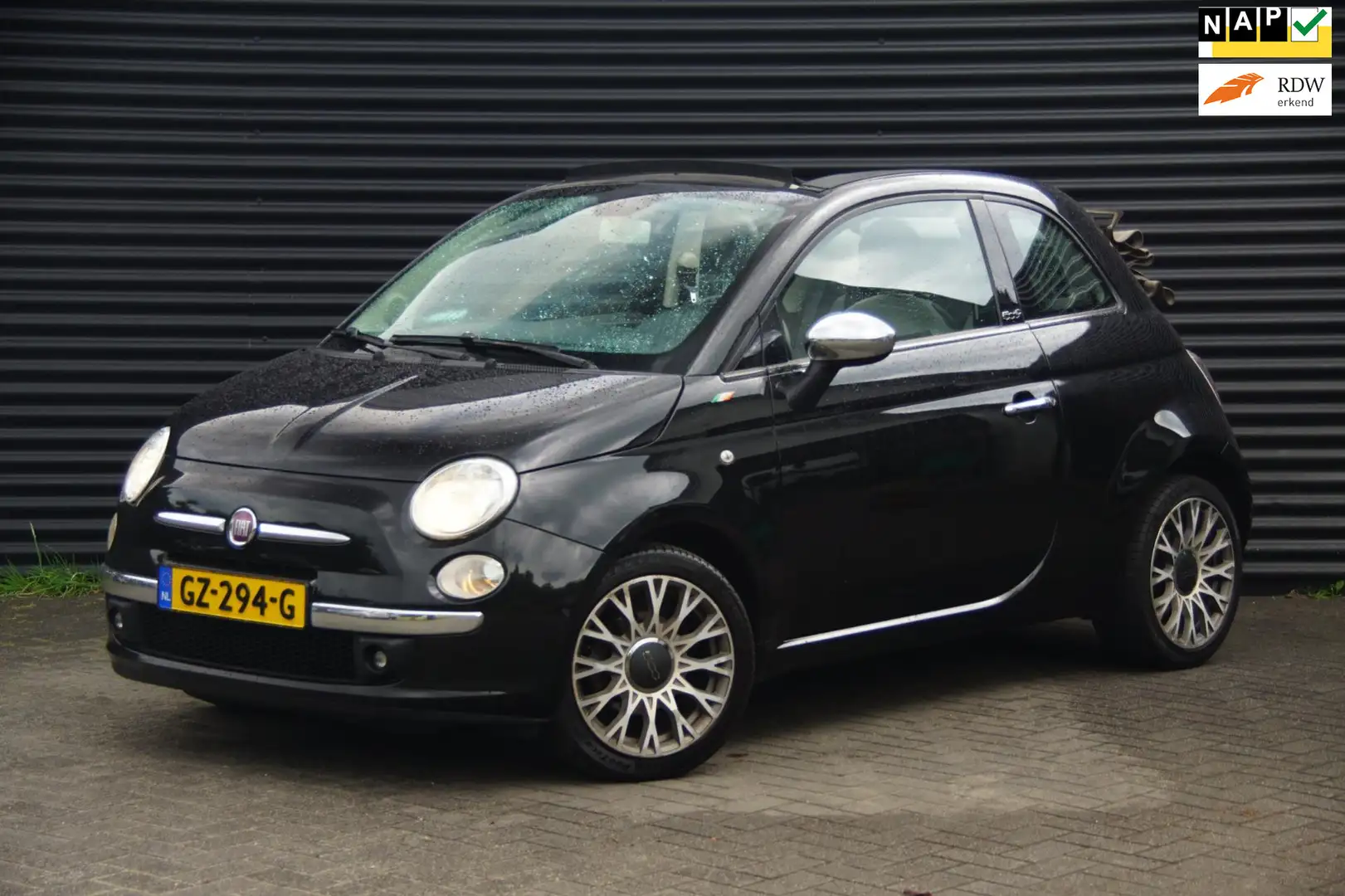 Fiat 500C 1.4 Lounge 100 PK | Navi | Clima | Zwart - 1