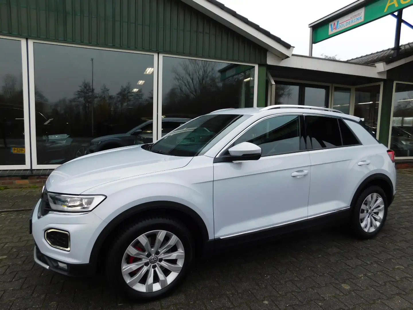 Volkswagen T-Roc 1.5TSI 150PK SPORT!! All-in Prijs! Trekhaak! Weiß - 1