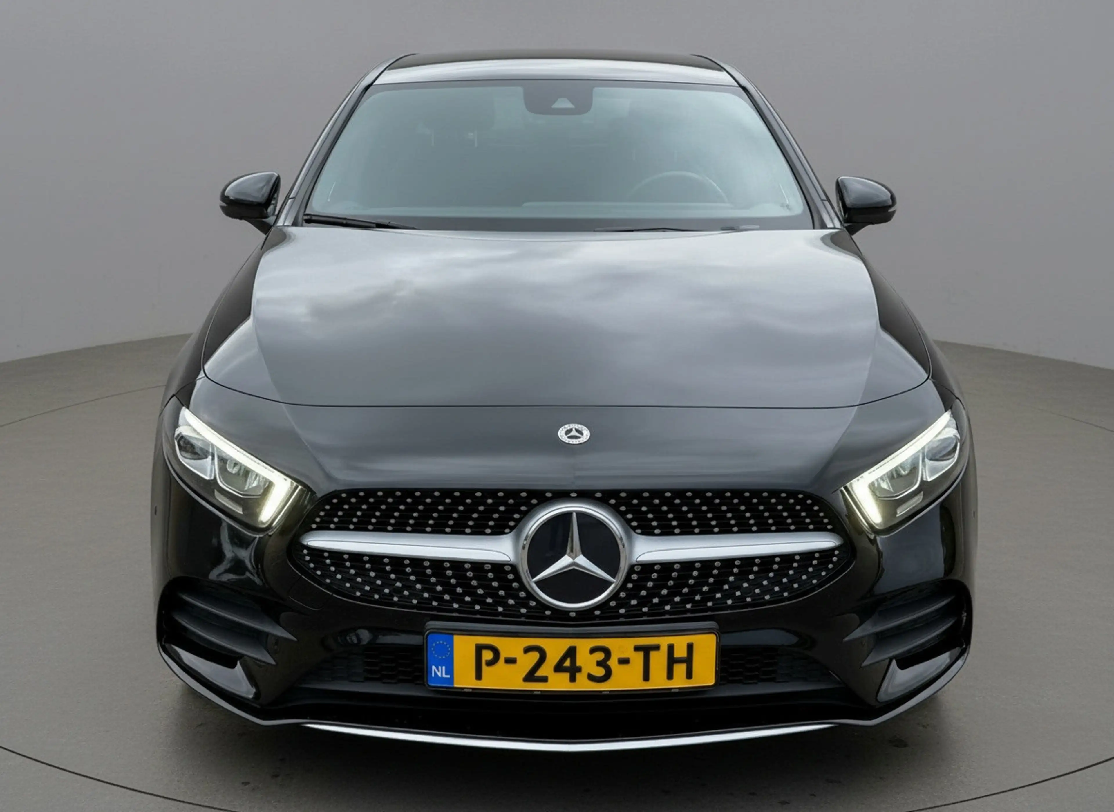 Mercedes-Benz A 200 Business Solution AMG, burmester, achteruitrijcame — photo 13