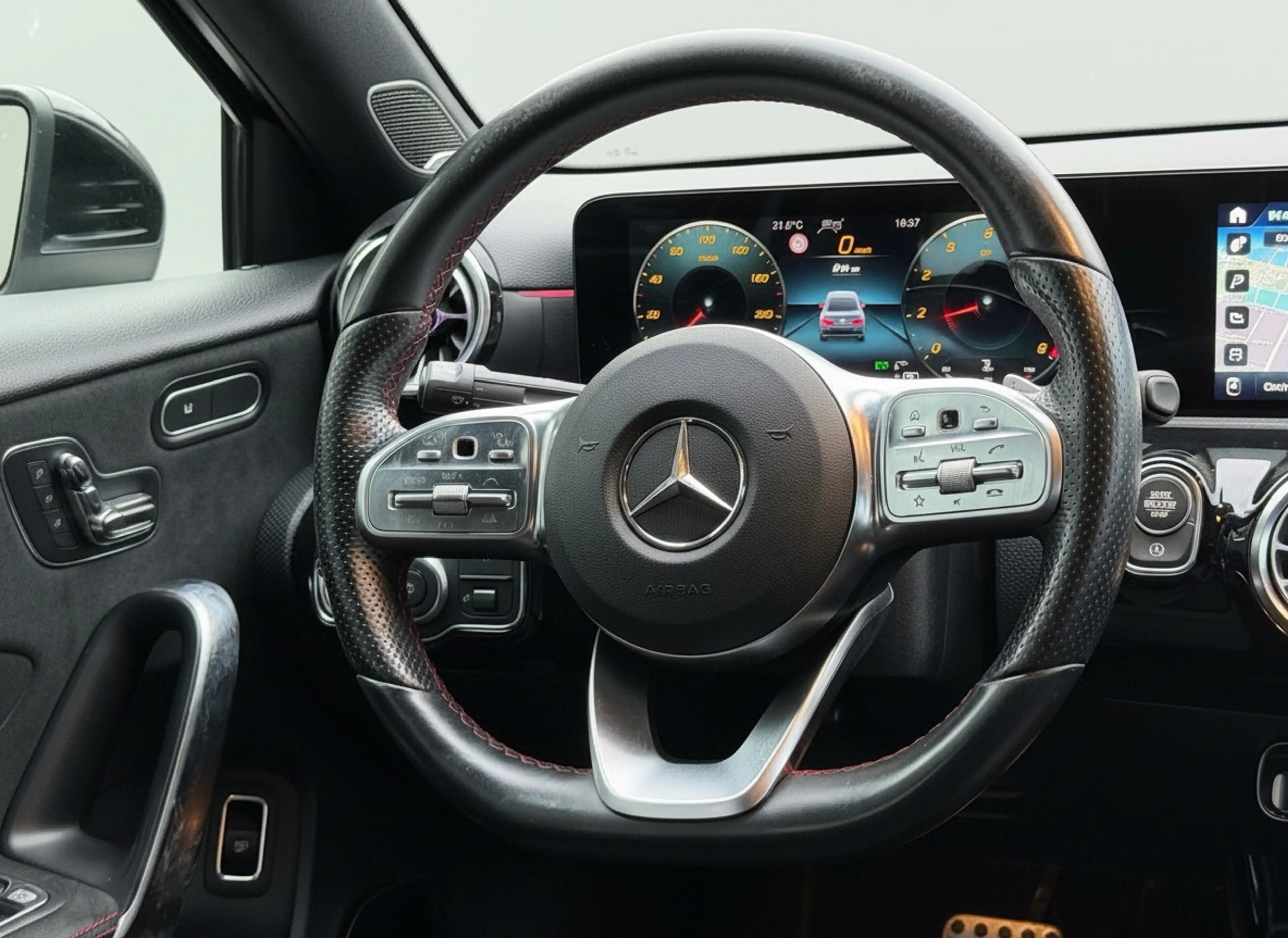 Mercedes-Benz A 200 Business Solution AMG, burmester, achteruitrijcame — photo 14
