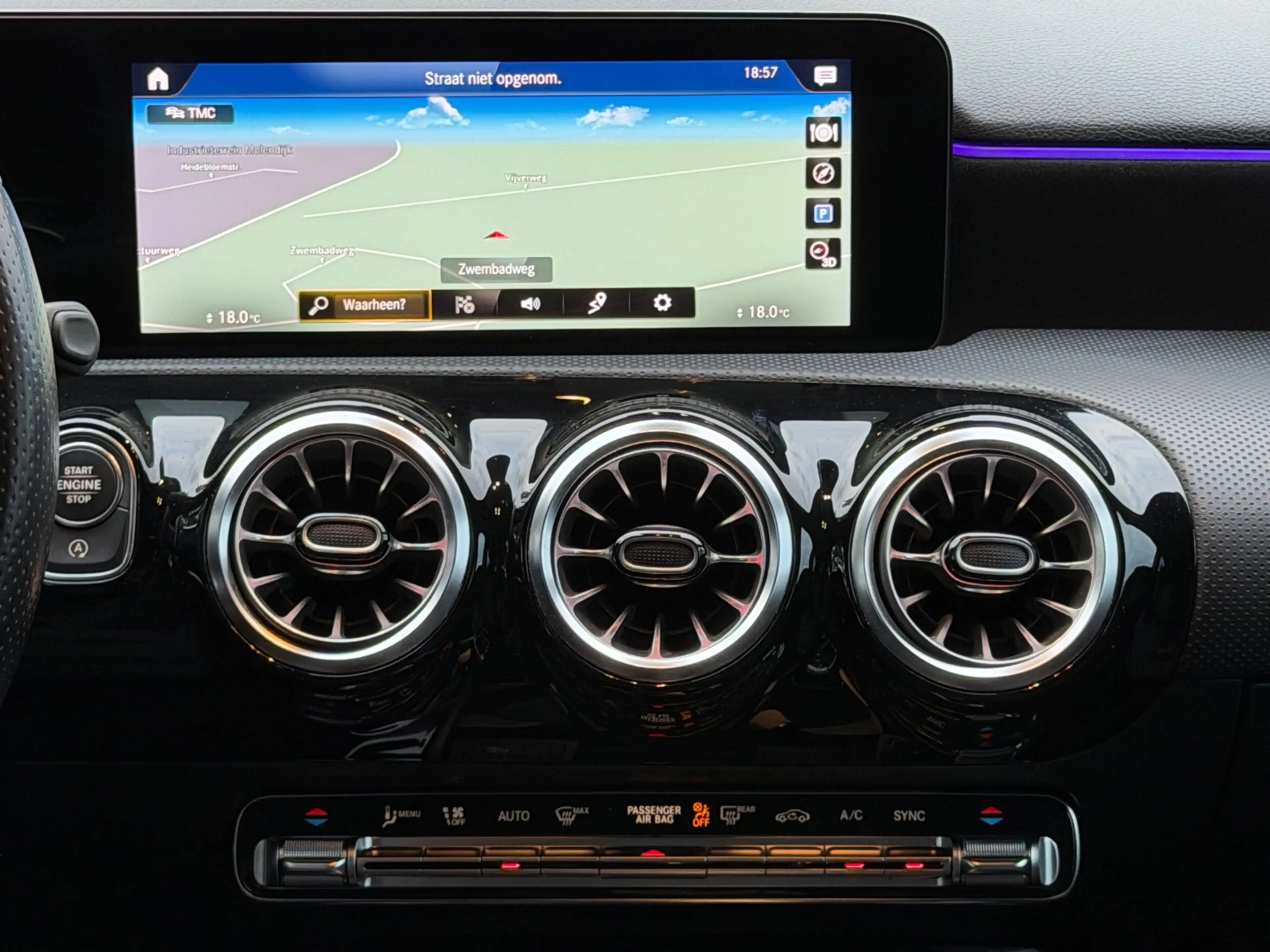 Mercedes-Benz A 200 Business Solution AMG, burmester, achteruitrijcame — photo 40