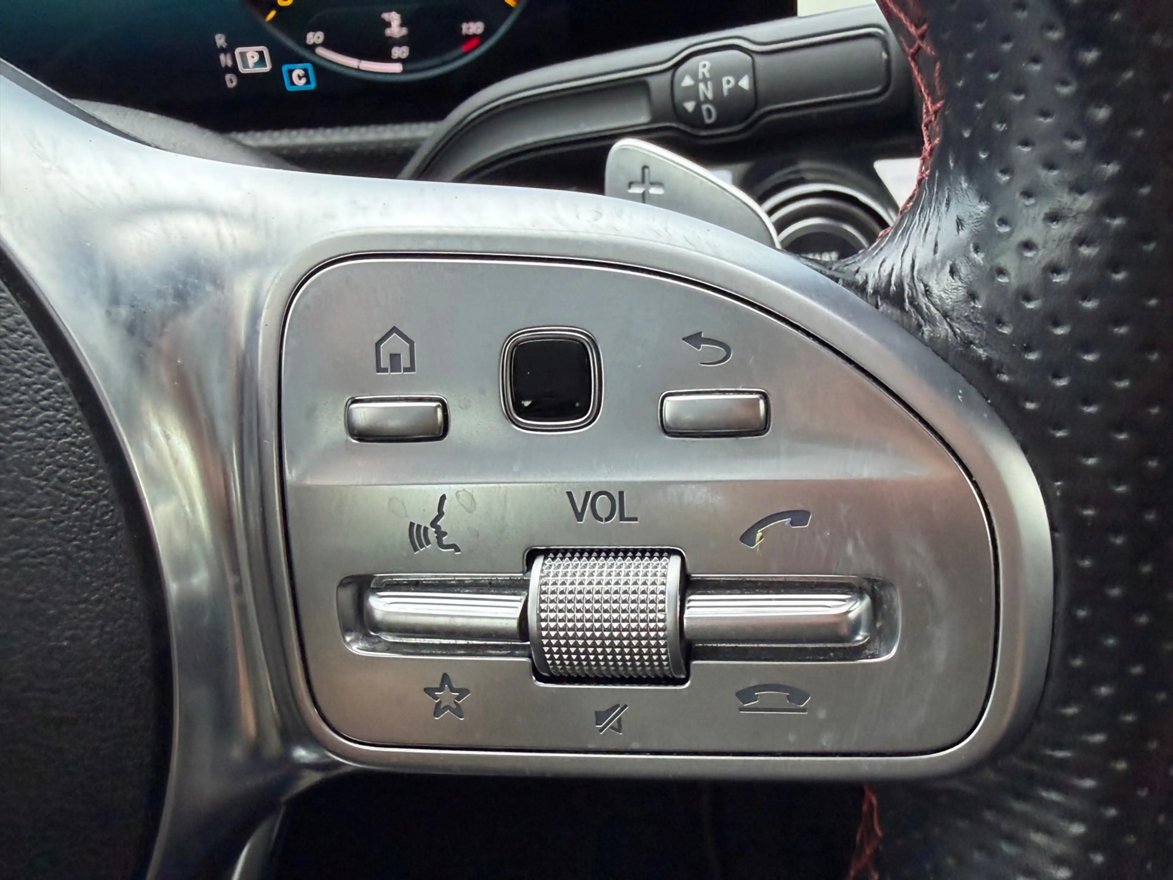 Mercedes-Benz A 200 Business Solution AMG, burmester, achteruitrijcame — photo 37