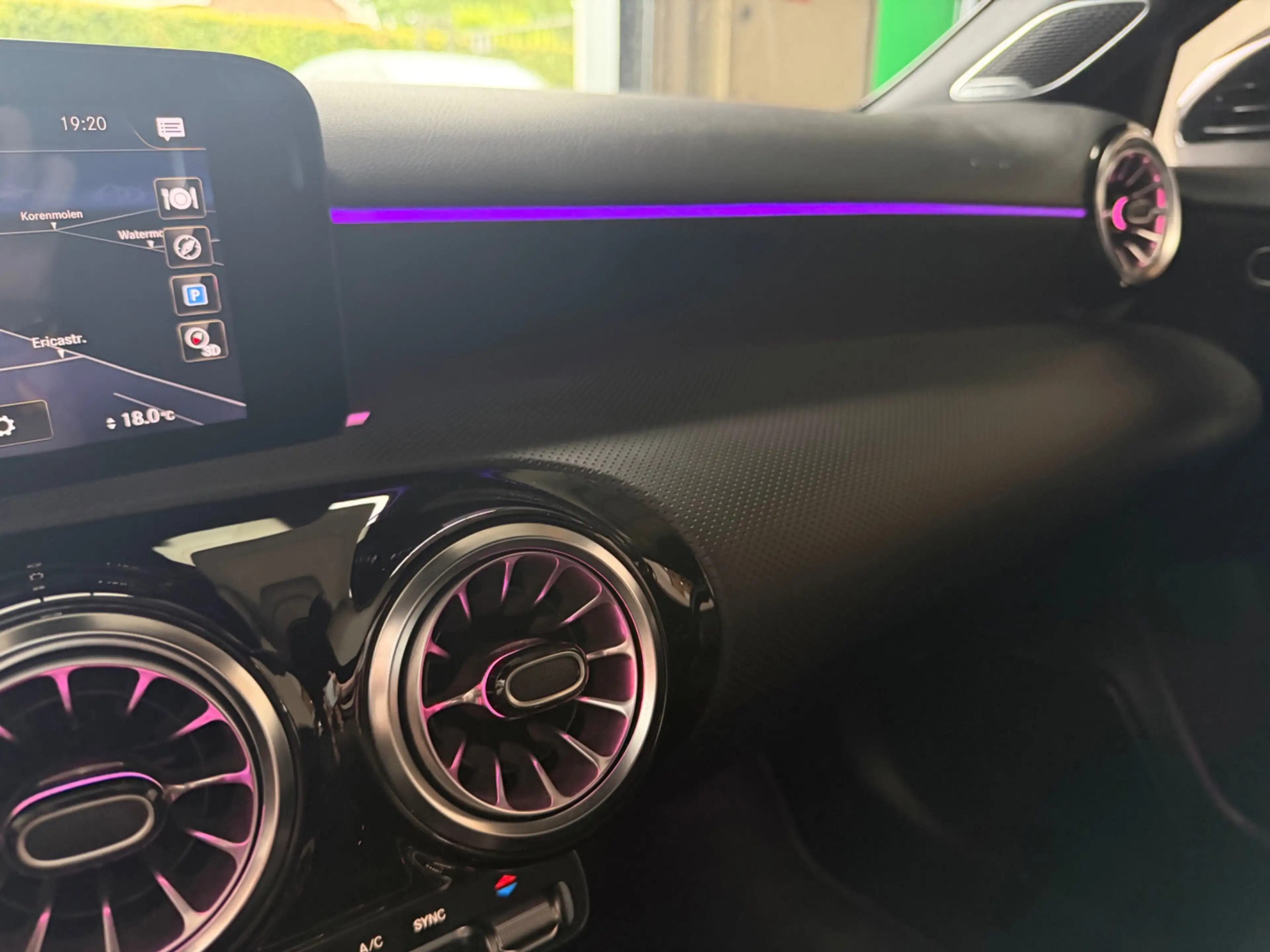 Mercedes-Benz A 200 Business Solution AMG, burmester, achteruitrijcame — photo 10