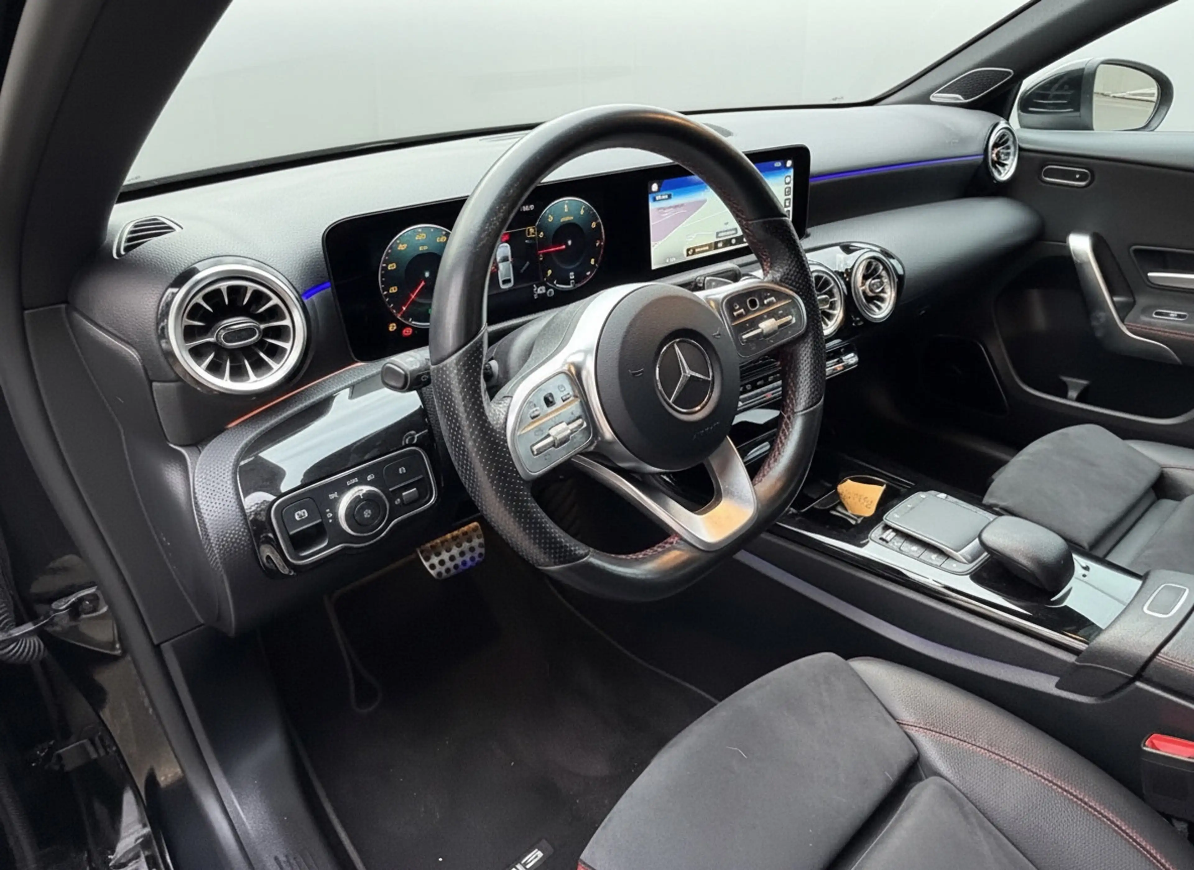 Mercedes-Benz A 200 Business Solution AMG, burmester, achteruitrijcame — photo 29