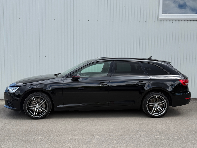 Audi A4 *Keyless*Headup*PDC* — photo 4