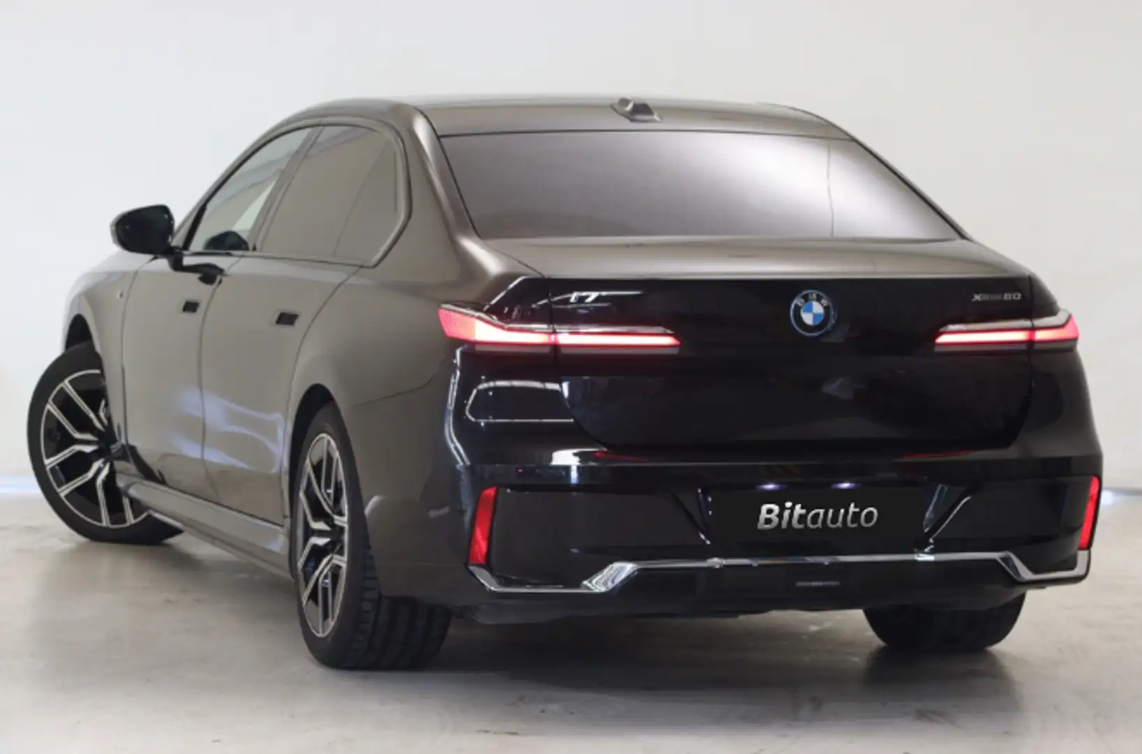 BMW i7 xDrive 60 M Sport Negro - 2